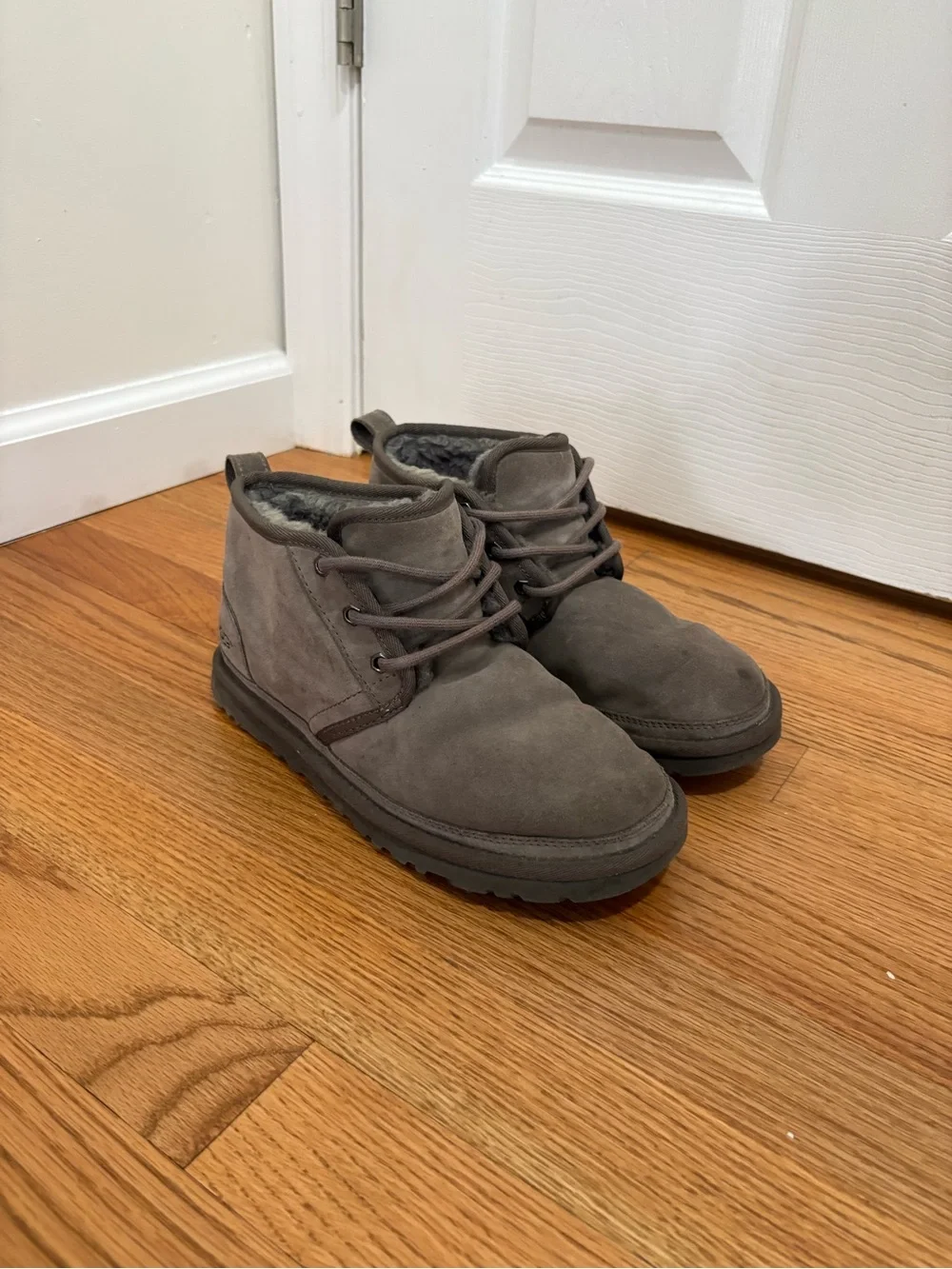 Big Kids Girls Gray Suede UGG Neumels
